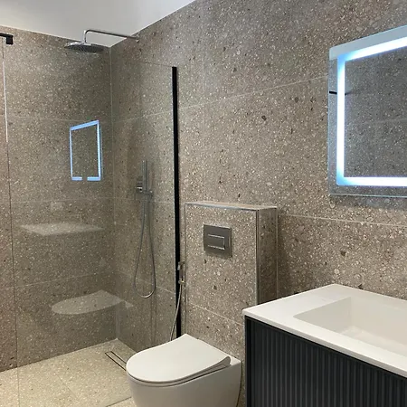 Penthouse In Appartement Sarandë
