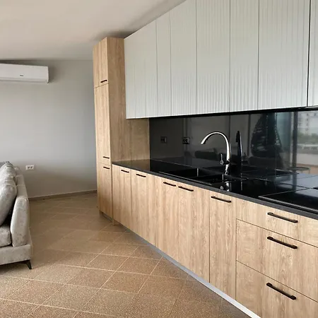 Penthouse In * Sarandë