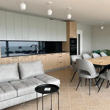 Penthouse In Appartement Sarandë